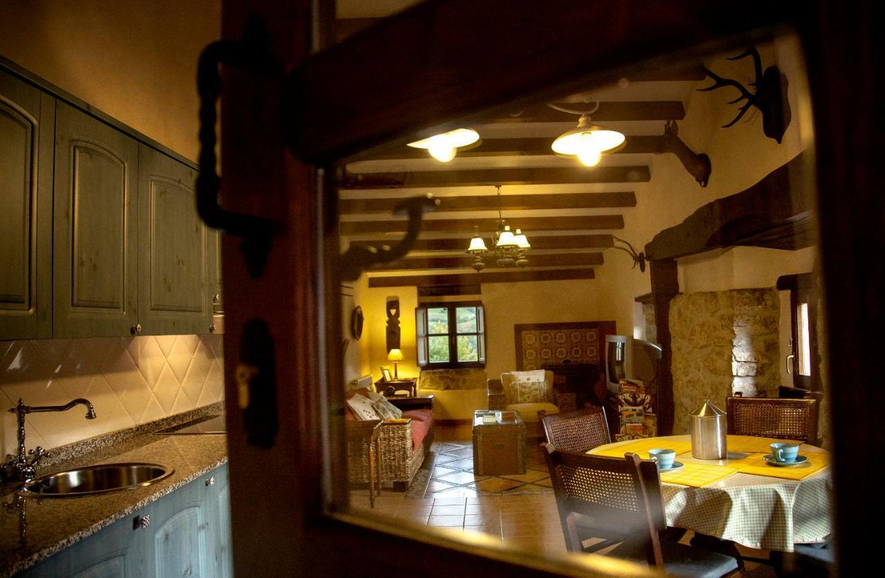 Caseria El Hondrigu Mestas De Con Extérieur photo